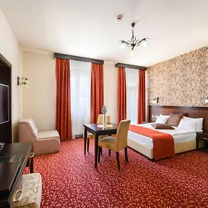 4* Отель Aurum